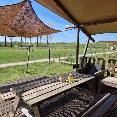 De Hazelaarshof Luxe Glampingtent Bij Natuurgebied De Millingerwaard Kekerdom Exterior foto