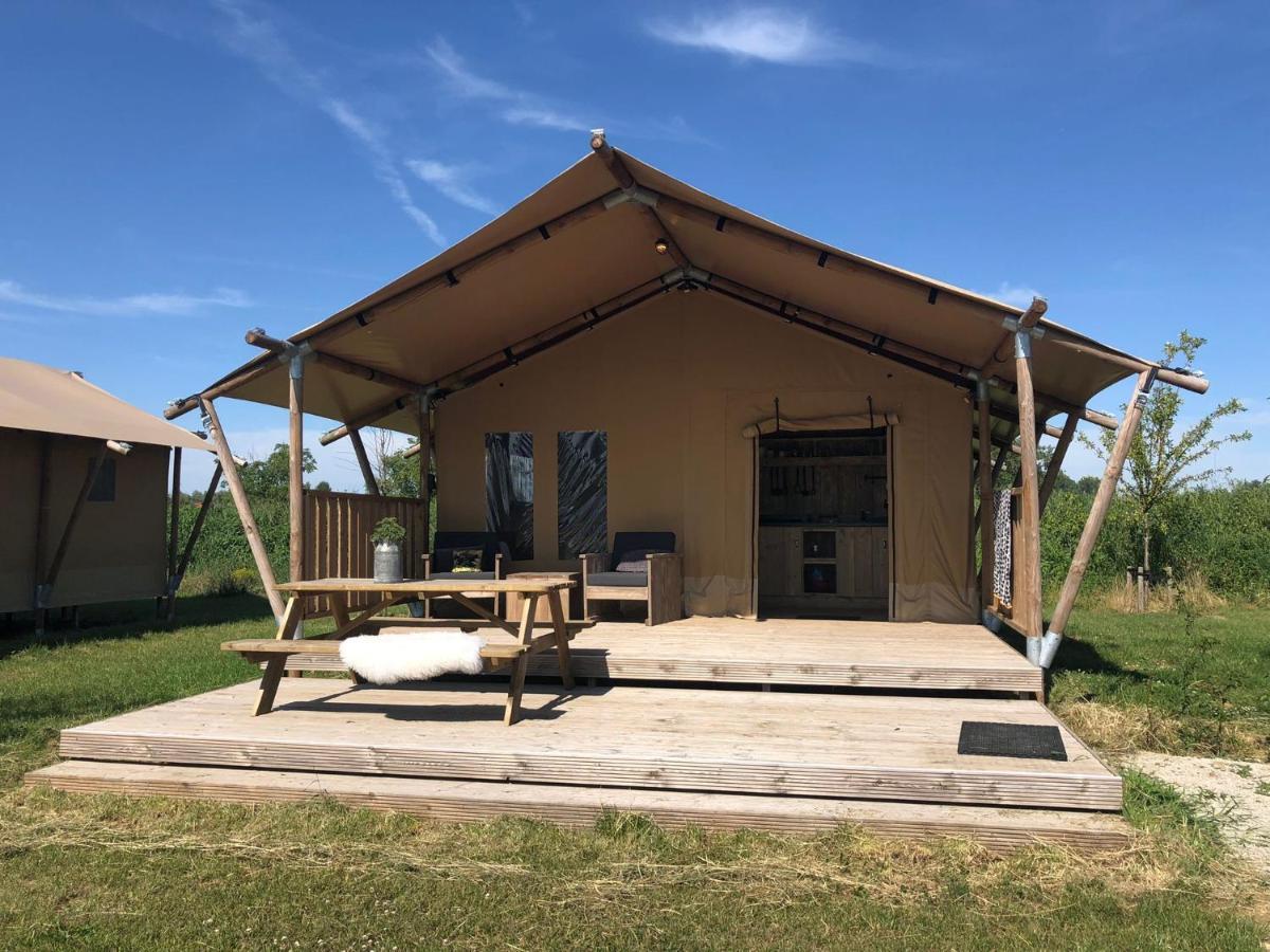 De Hazelaarshof Luxe Glampingtent Bij Natuurgebied De Millingerwaard Kekerdom Exterior foto